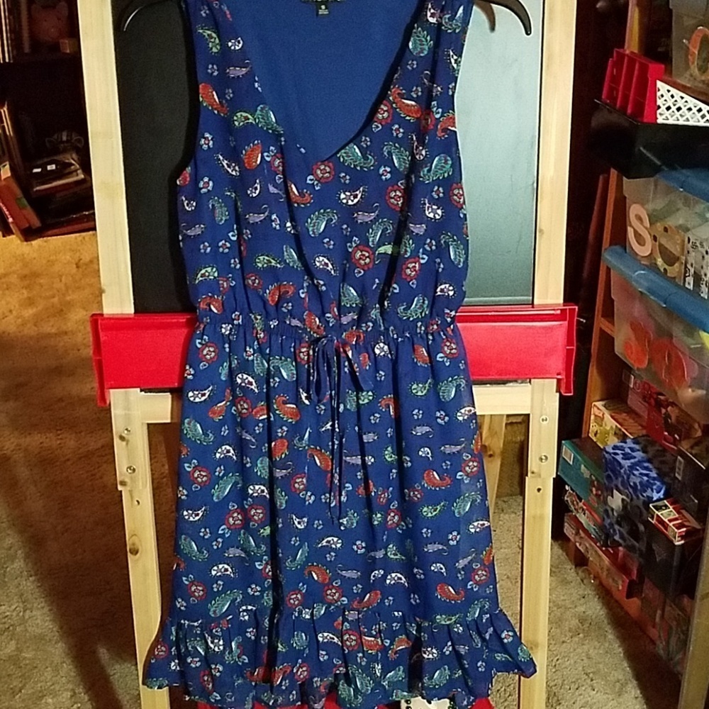 BeBop Blue Paisley Ruffle Hem Sleeveless Elastic